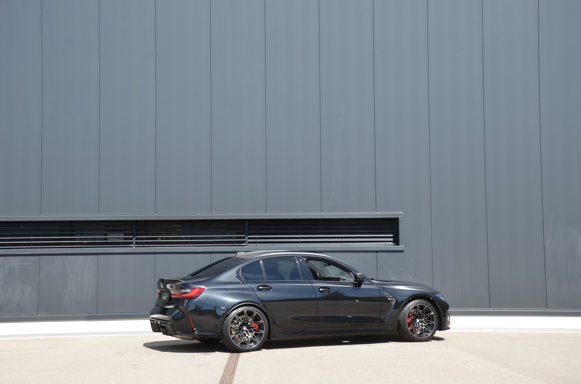 BMW M3 Competition M xDrive-showroom-element-3