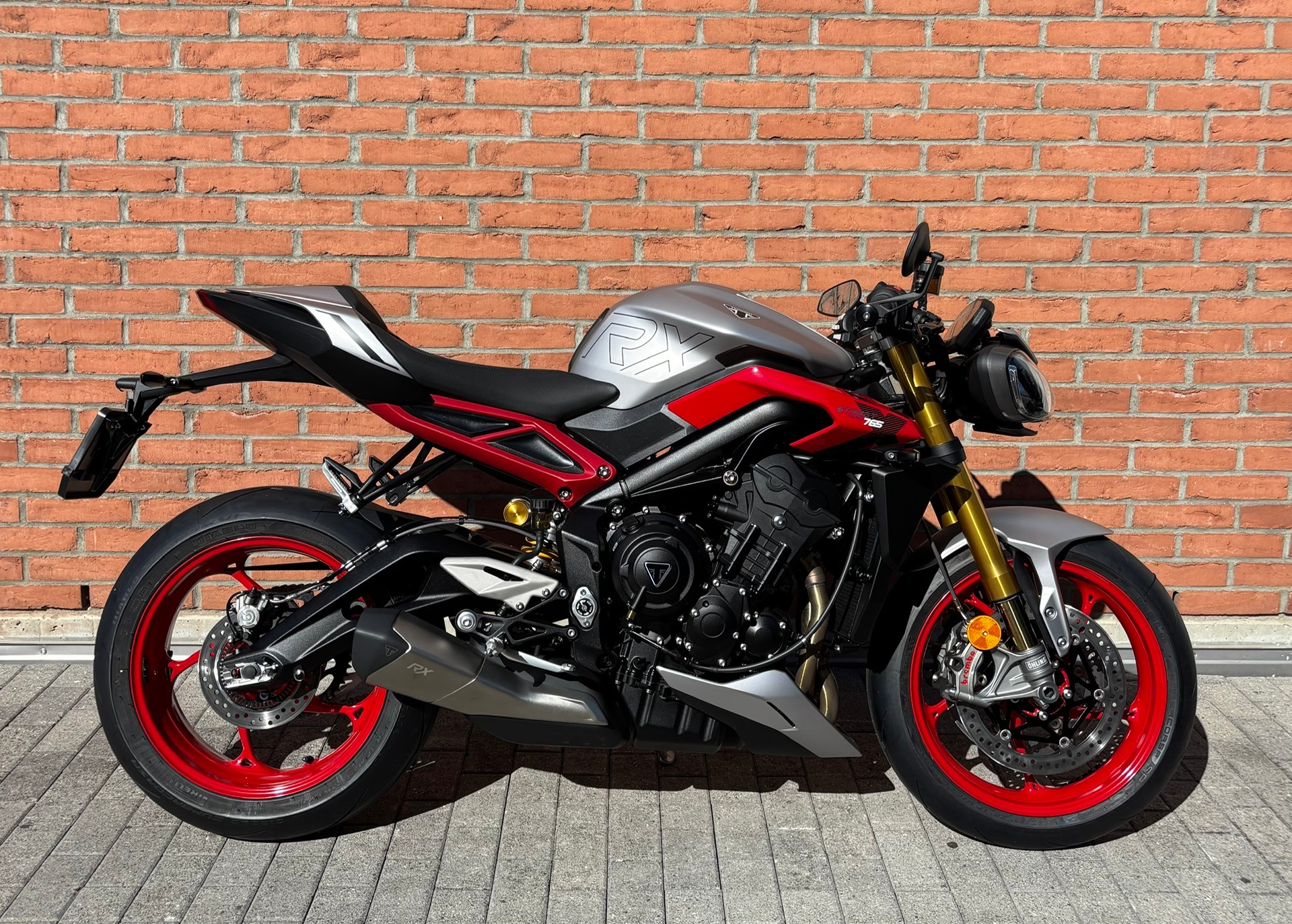 TRIUMPH Street Triple RX