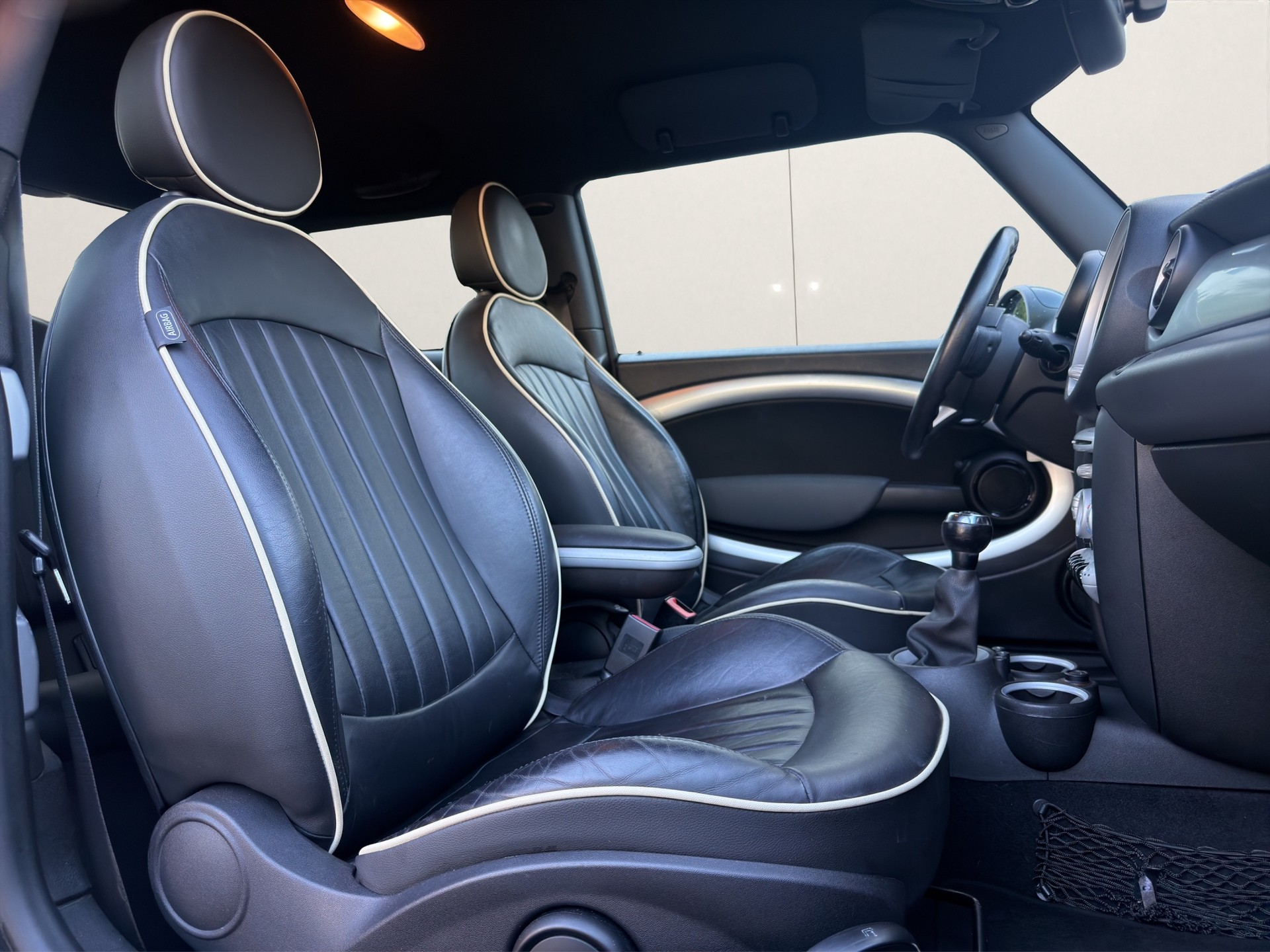MINI Cooper S-image-13