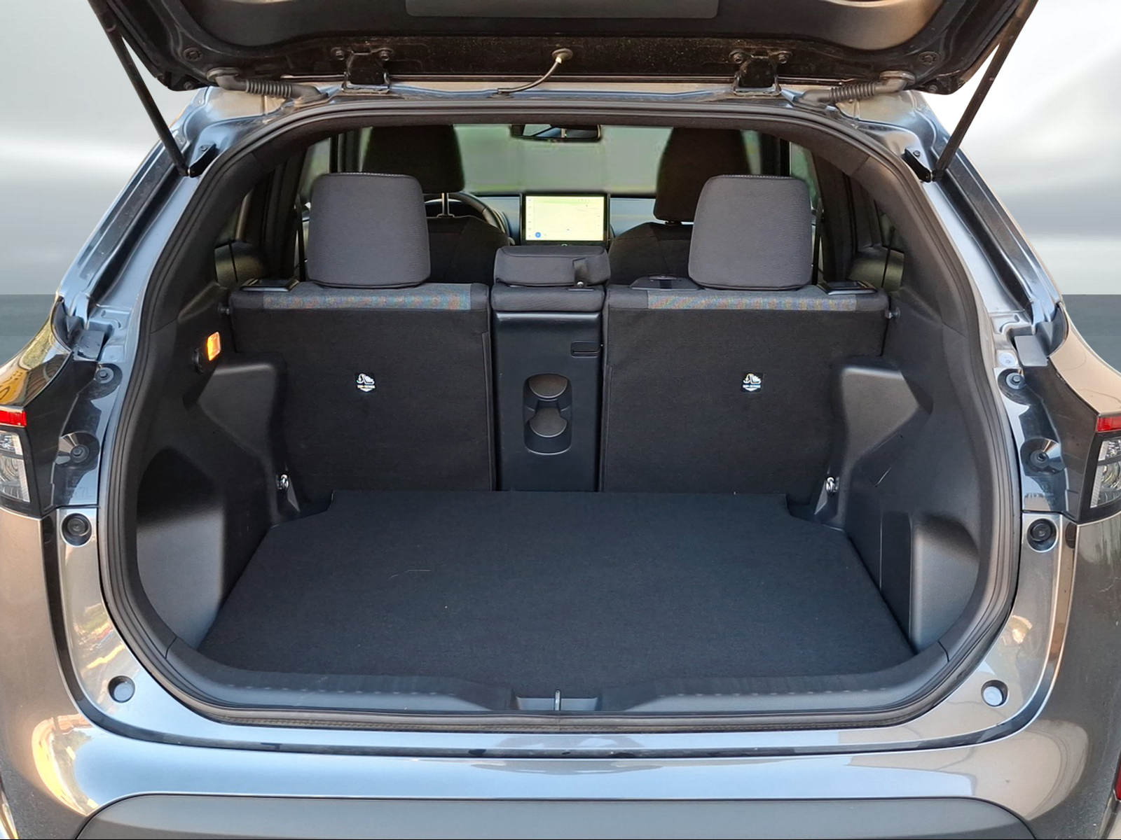 TOYOTA Yaris Cross 1.5 Trend AWDi e-CVT-image-12