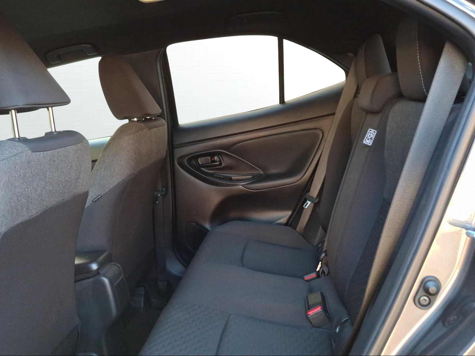 TOYOTA Yaris Cross 1.5 Trend AWDi e-CVT-image-11