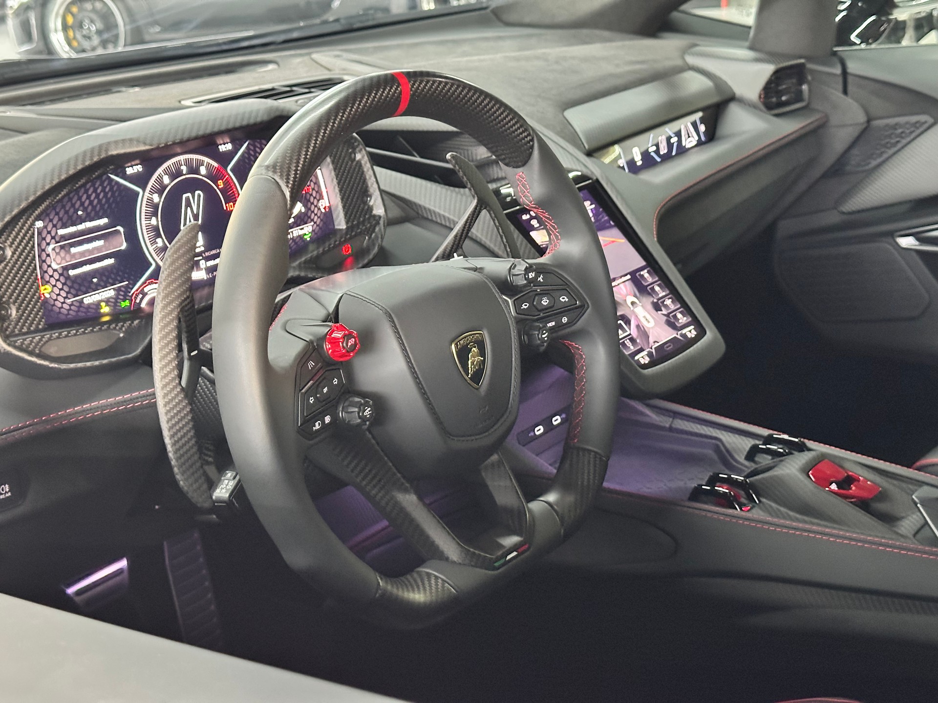 LAMBORGHINI REVUELTO Coupé 6.5-image-3