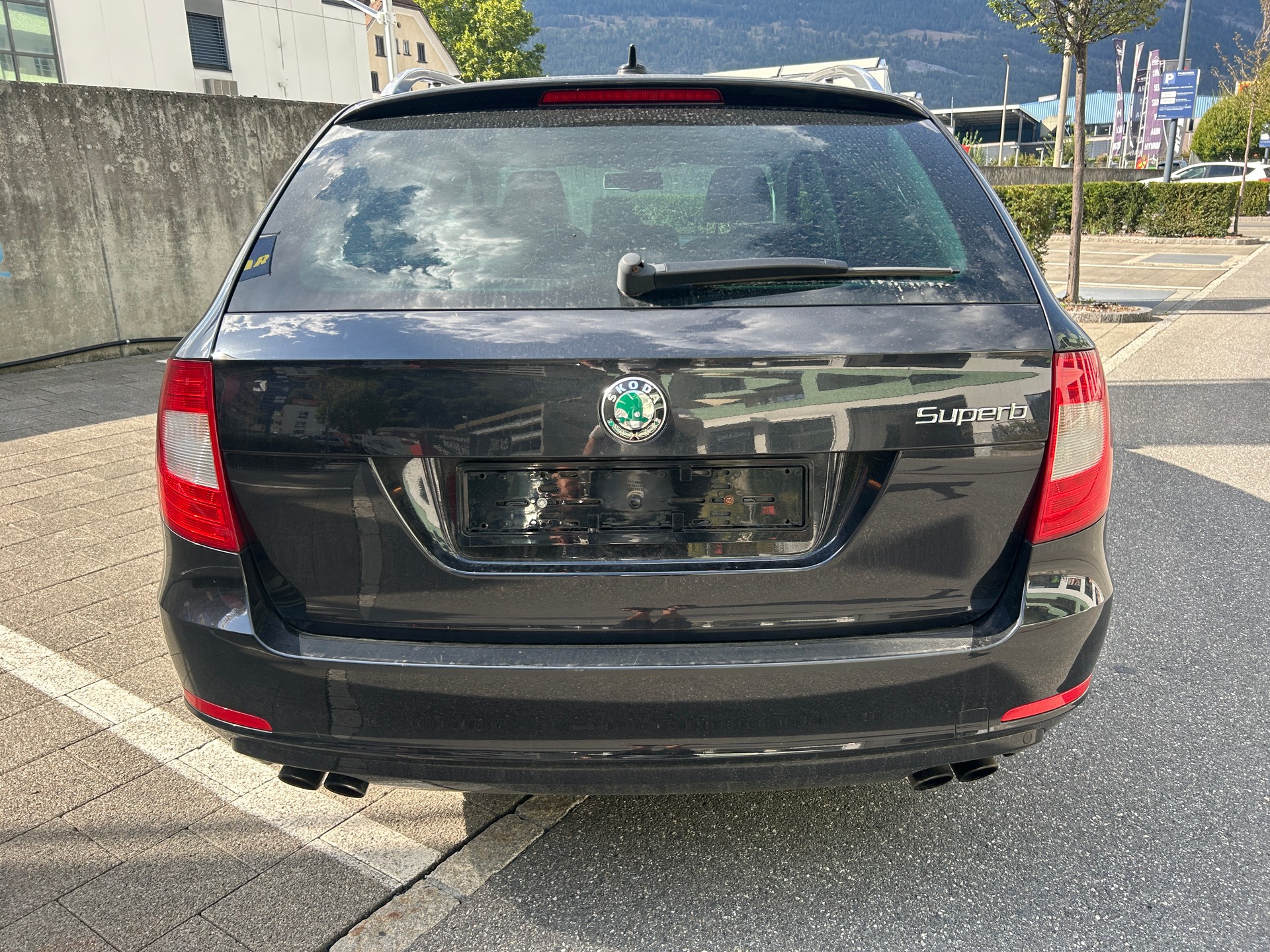 SKODA Superb Combi 3.6 FSI AllDrive 4x4 DSG-image-4