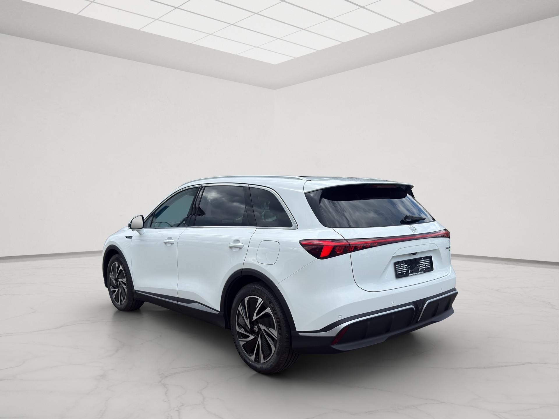 MG S6 EV 77kWh Luxury AWD-showroom-element-3