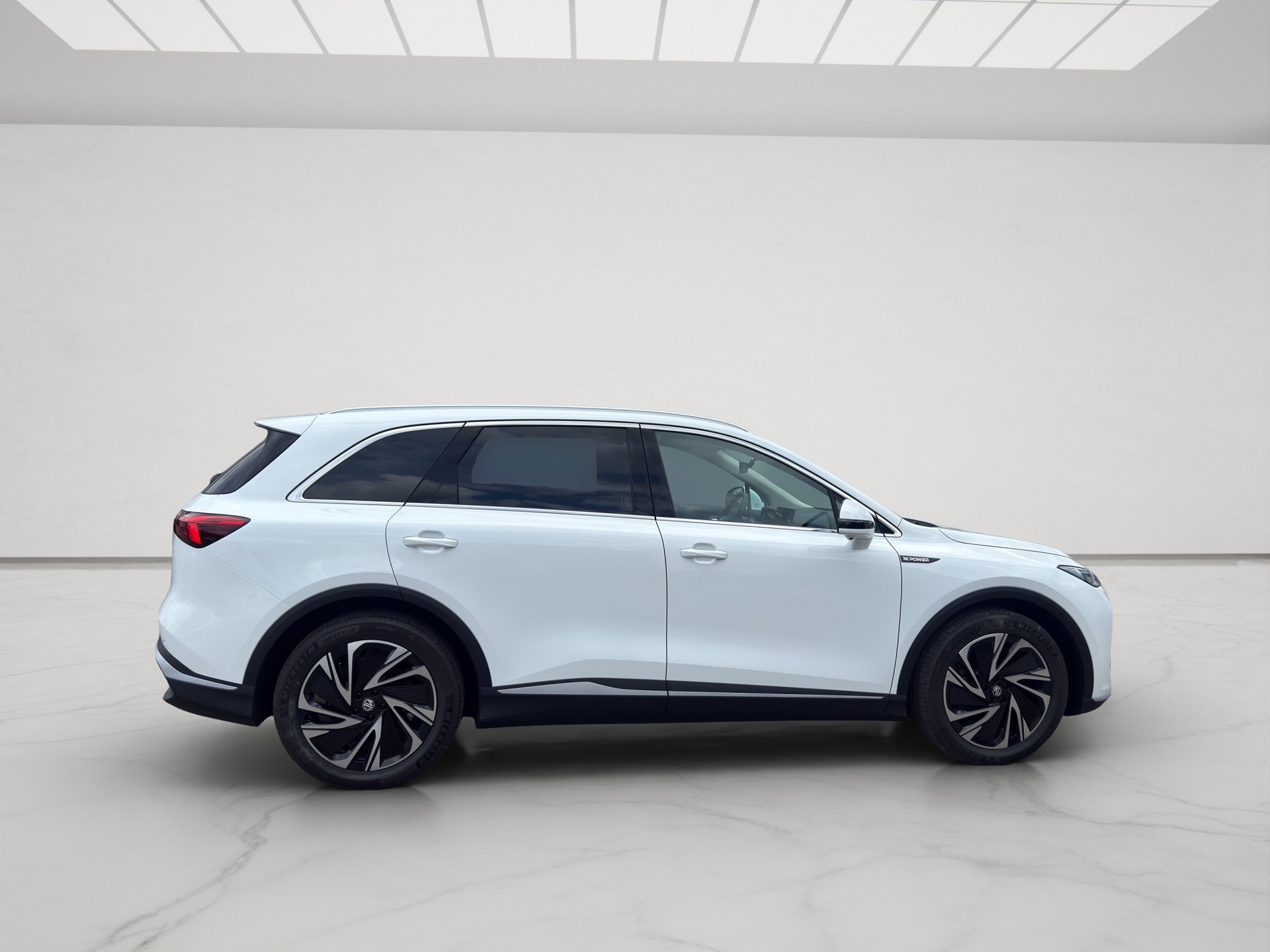 MG S6 EV 77kWh Luxury AWD-image-8