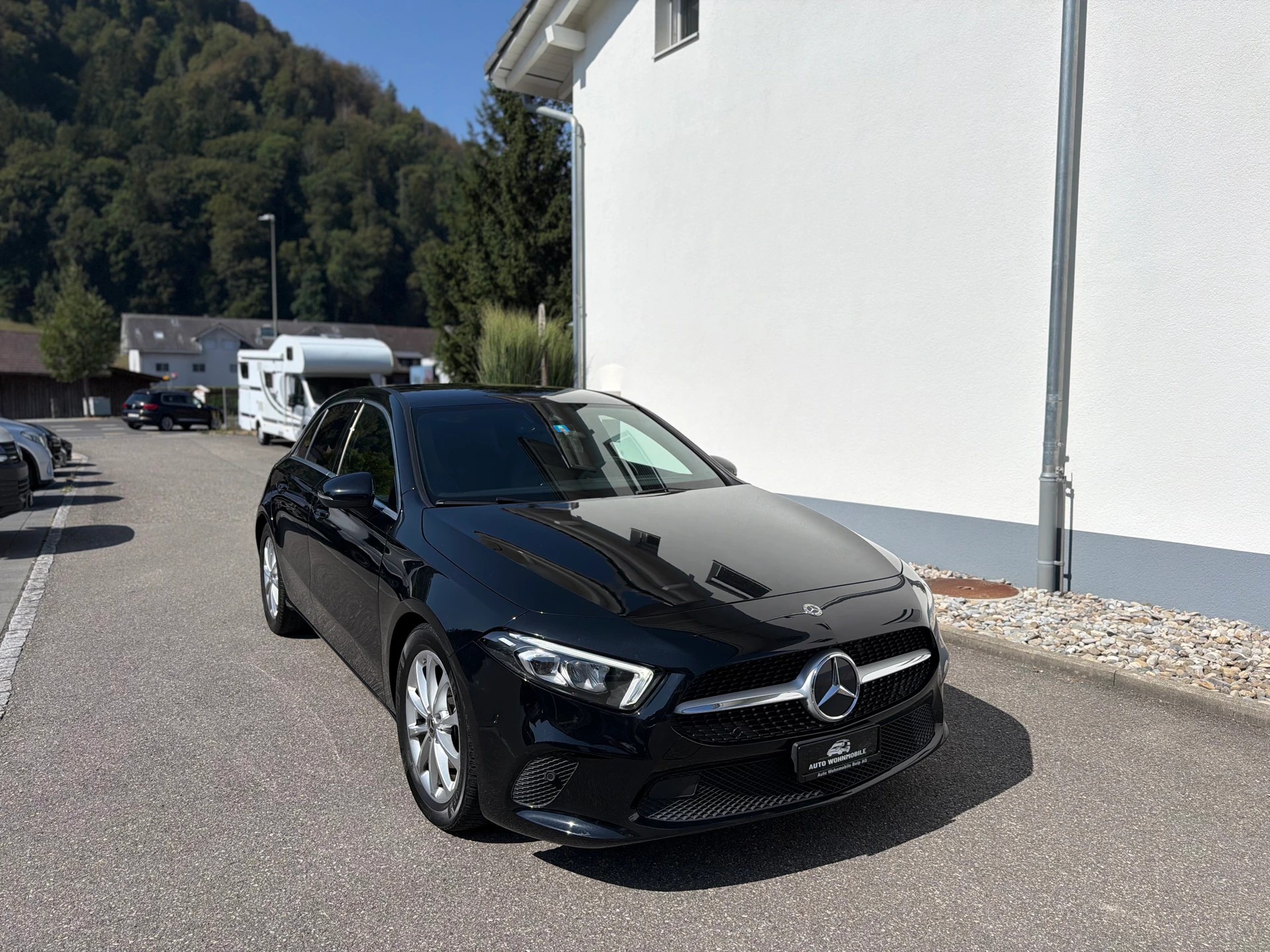 MERCEDES-BENZ A 180 Progressive 7G-DCT-showroom-element-1