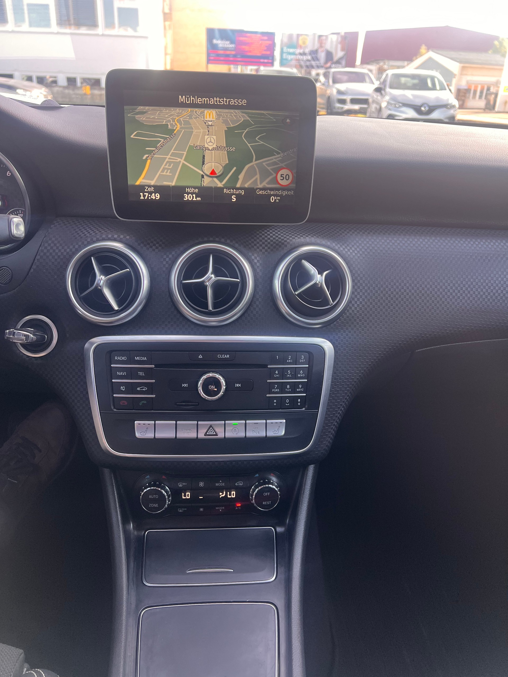 MERCEDES-BENZ A 180 Night Star 7G-DCT-image-12