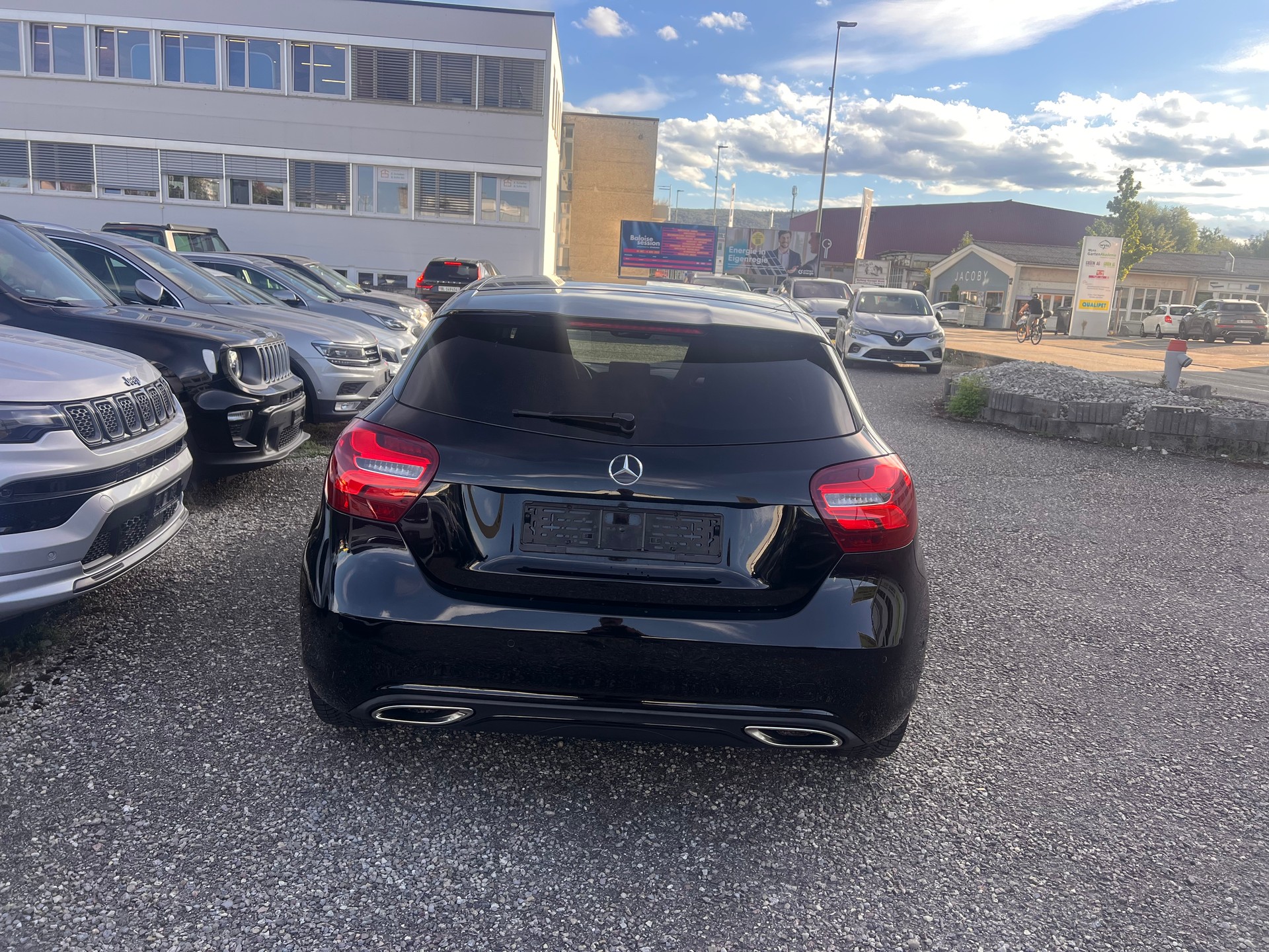 MERCEDES-BENZ A 180 Night Star 7G-DCT-image-3