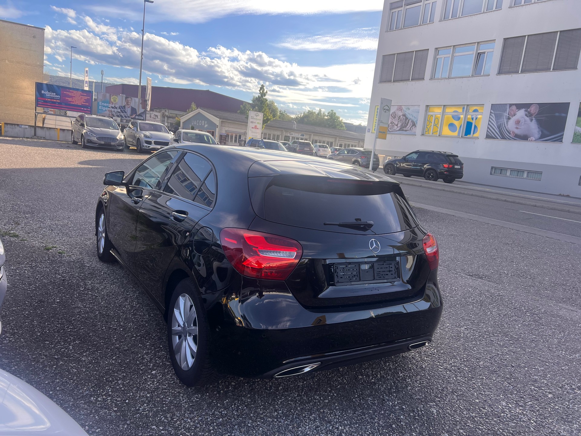 MERCEDES-BENZ A 180 Night Star 7G-DCT-image-4