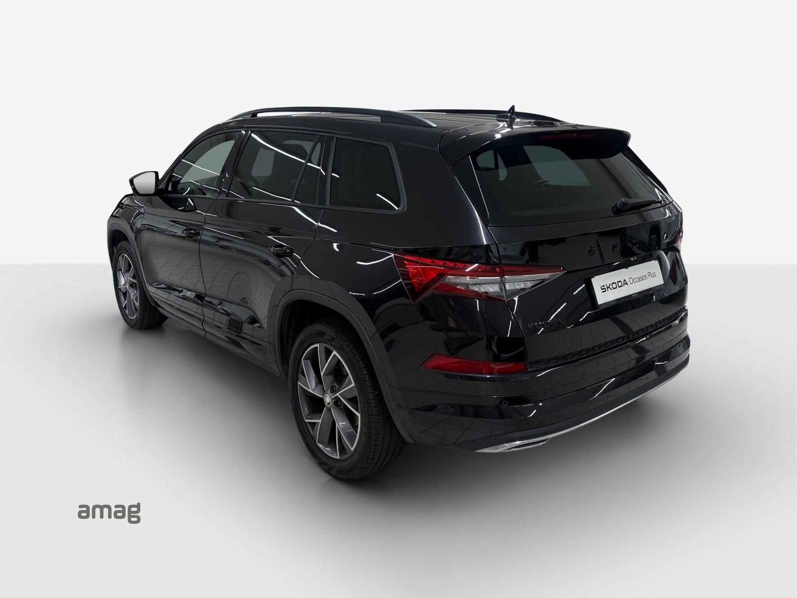 SKODA Kodiaq 2.0 TSI 4x4 SportLine-image-2