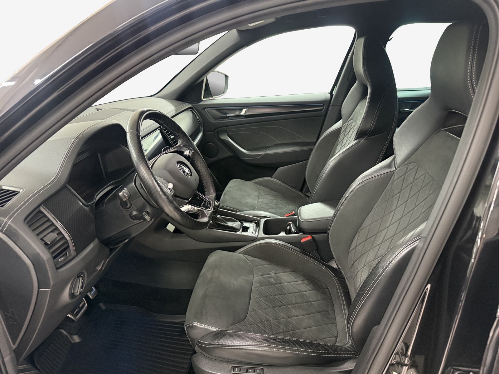 SKODA Kodiaq 2.0 TSI 4x4 SportLine-image-7