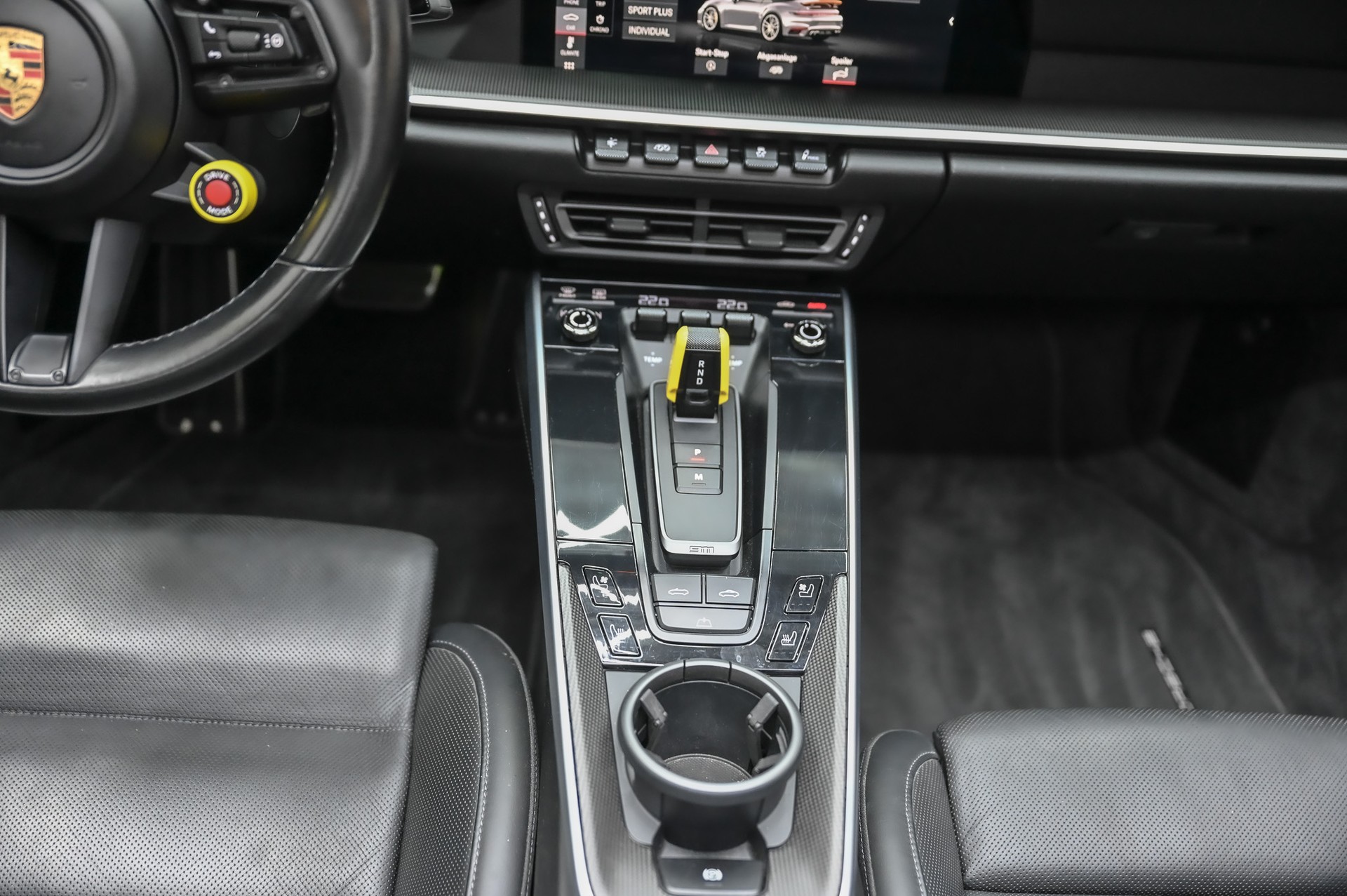 PORSCHE 911 Turbo S Cabriolet PDK-image-28