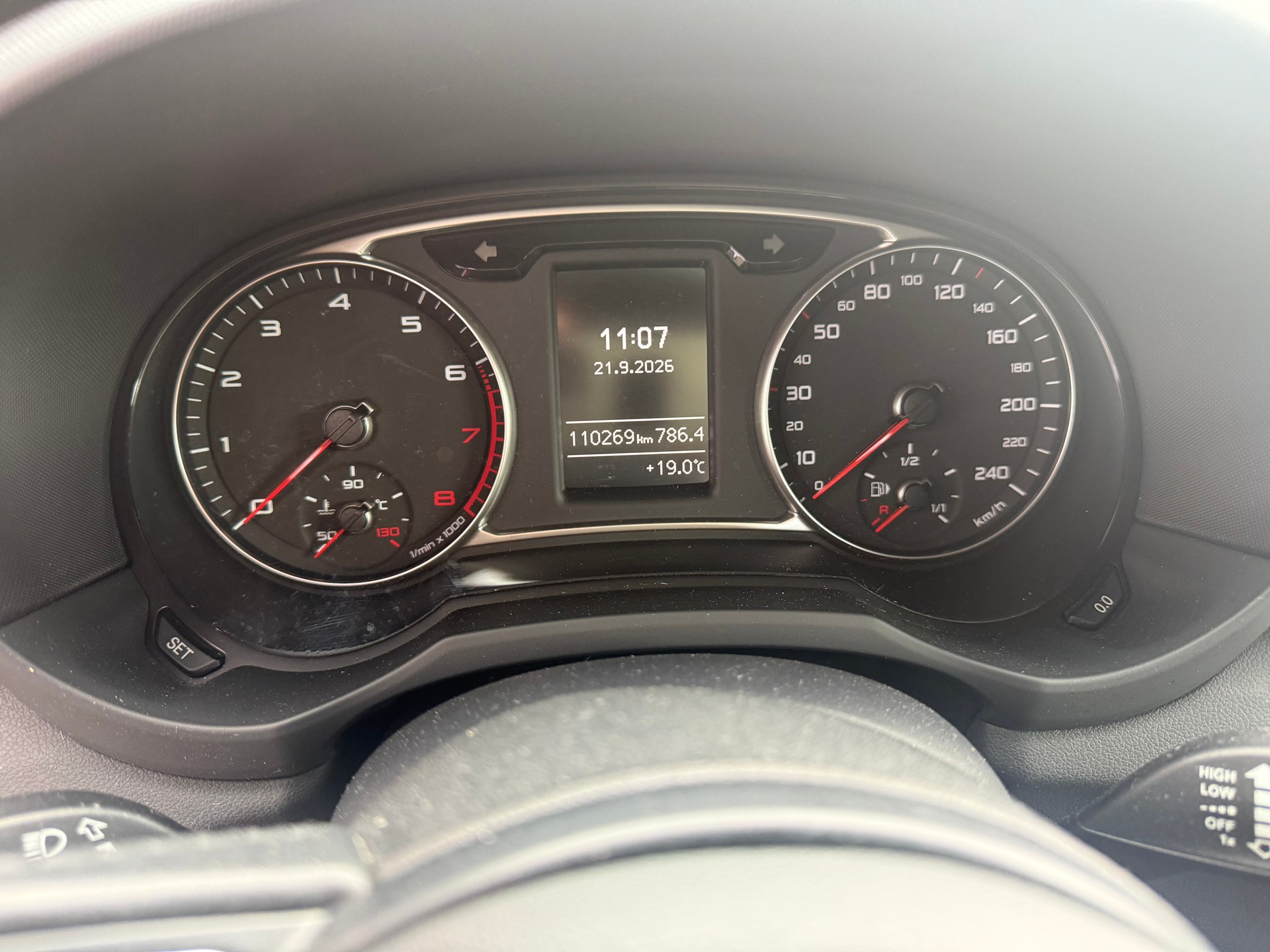 AUDI A1 Sportback 1.4 TFSI Design-image-15
