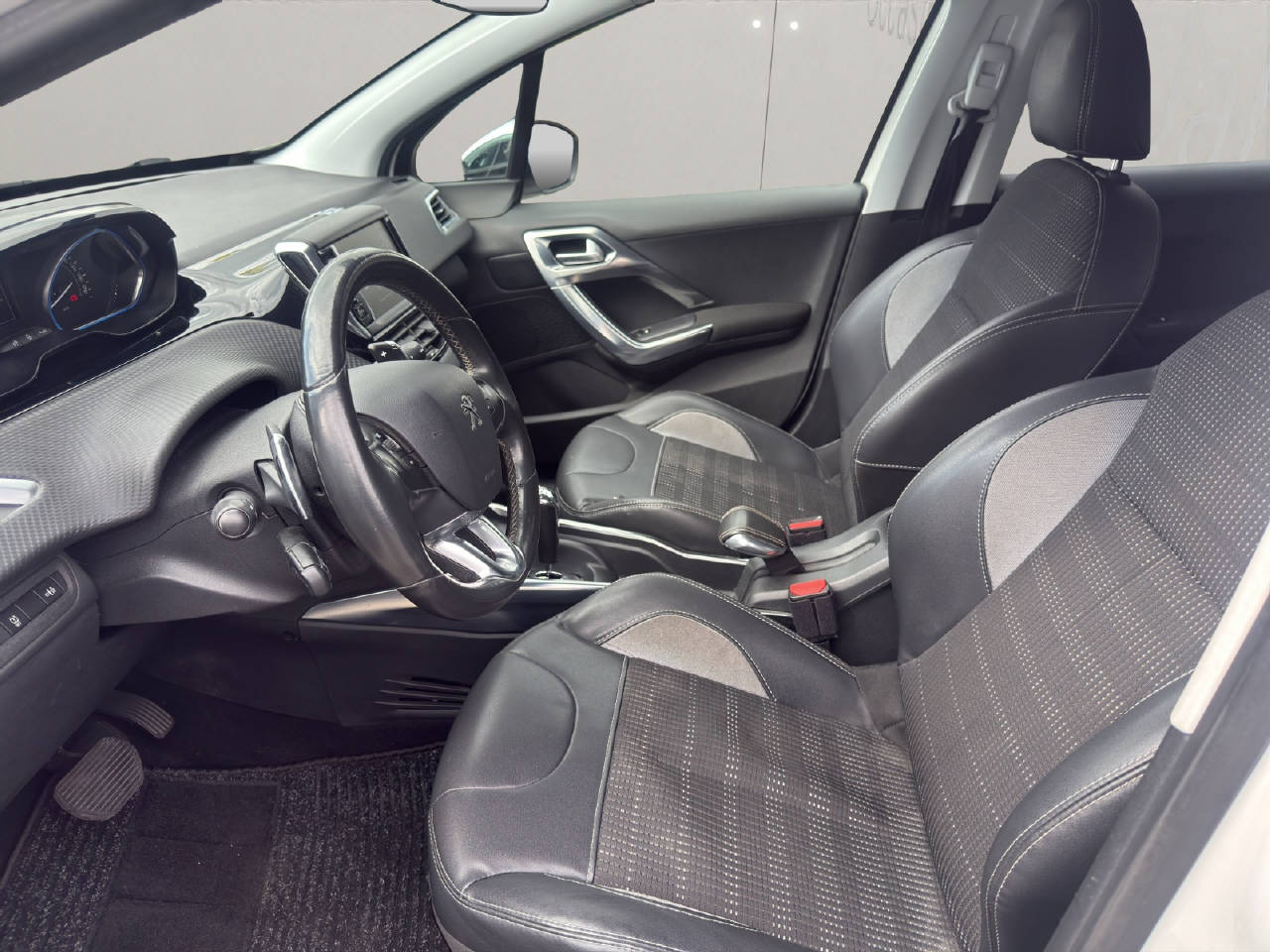 PEUGEOT 2008 1.2 PureTech Active EGS S/S Ersatzwagen-image-4