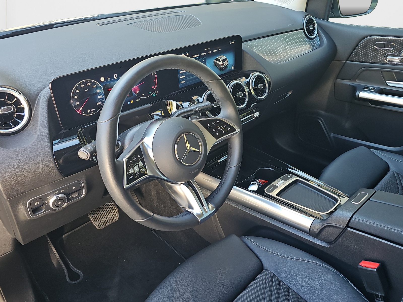 MERCEDES-BENZ B 200 7G-DCT-image-9