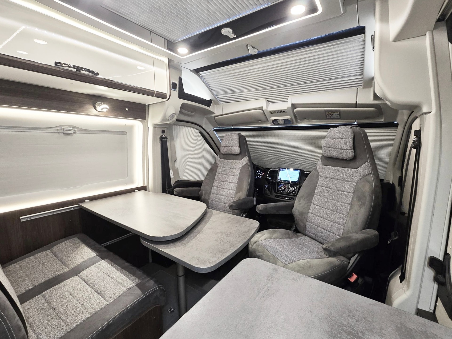 PÖSSL SUMMIT 640 PRIME 2,2 DIESEL 9G-AUTOMAT FIAT DUCATO PROFESSIONAL MJ 160-image-9