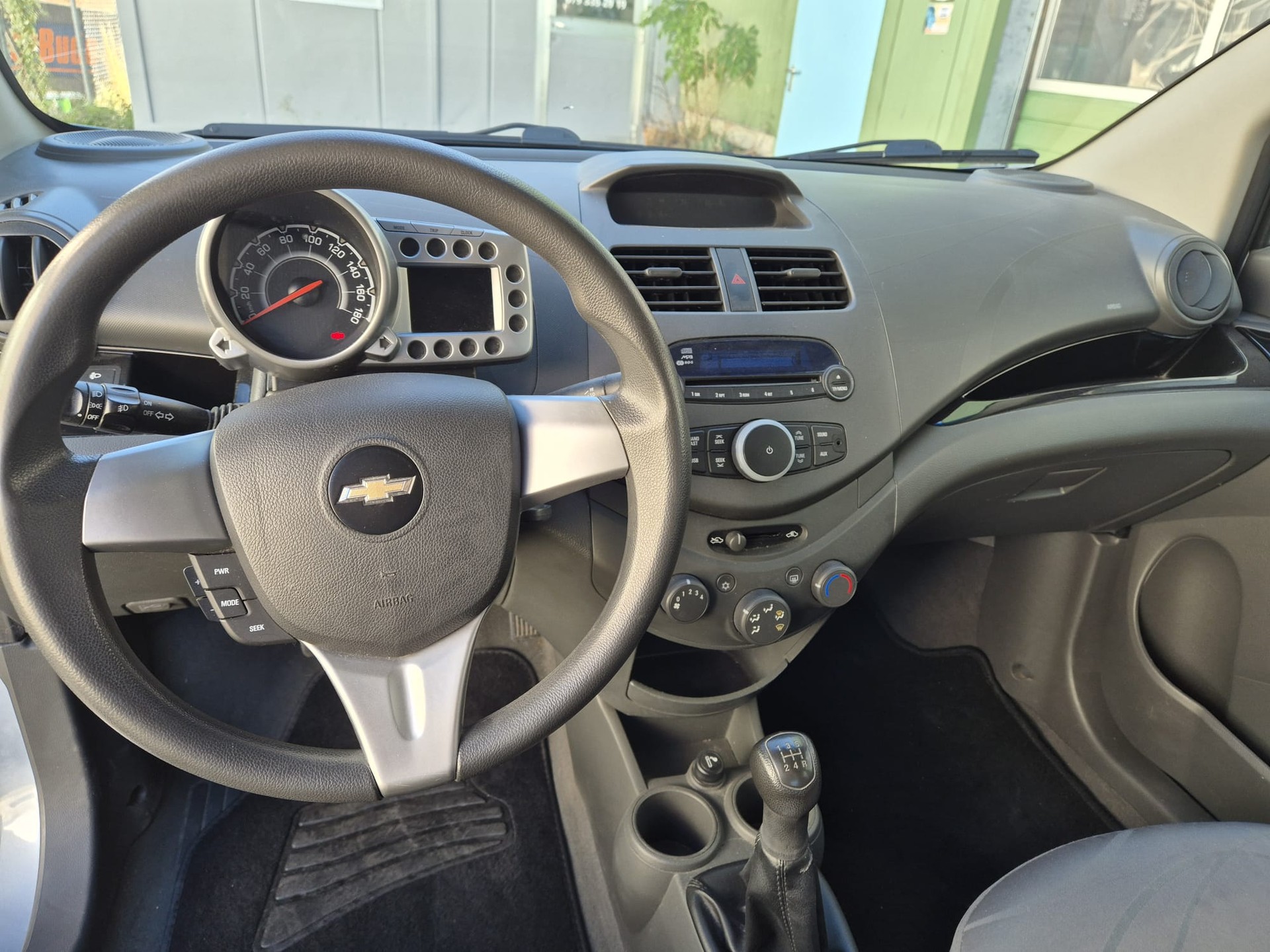 CHEVROLET Spark 1.0 LS Cool-image-8