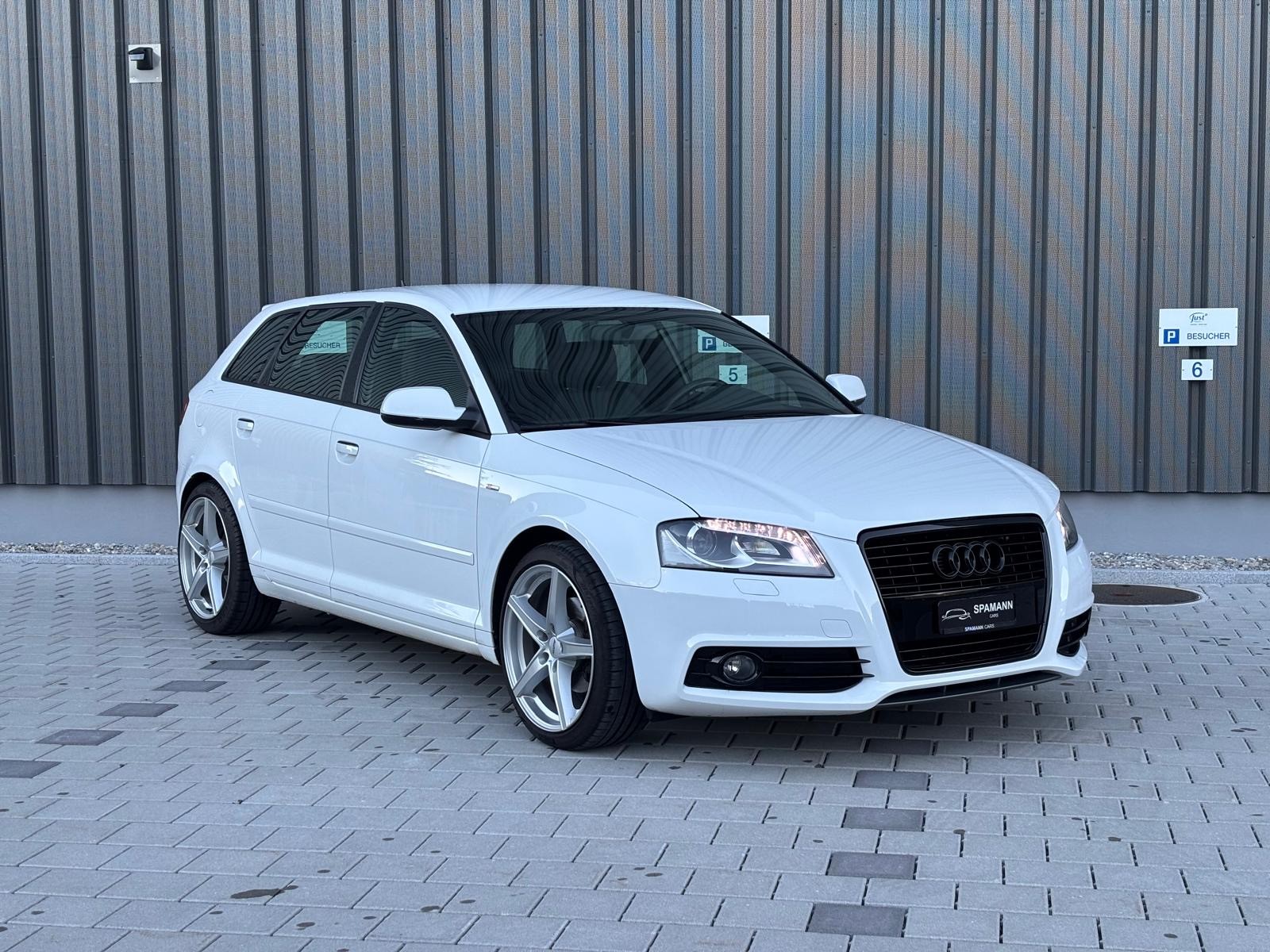 AUDI AUDI A3 Sportback 1.2 TFSI S line-image-10