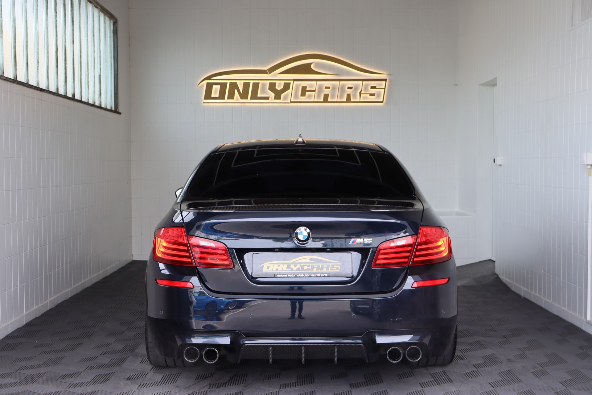 BMW M5 DRIVELOGIC COMPETITION EDITION * 1/200 * CARBON INTERIOR & EXTERIOR * VOLLLEDER * BANG & OLUFSEN *-image-5