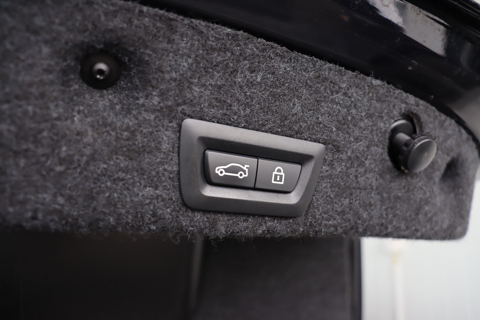 BMW M5 DRIVELOGIC COMPETITION EDITION * 1/200 * CARBON INTERIOR & EXTERIOR * VOLLLEDER * BANG & OLUFSEN *-image-18
