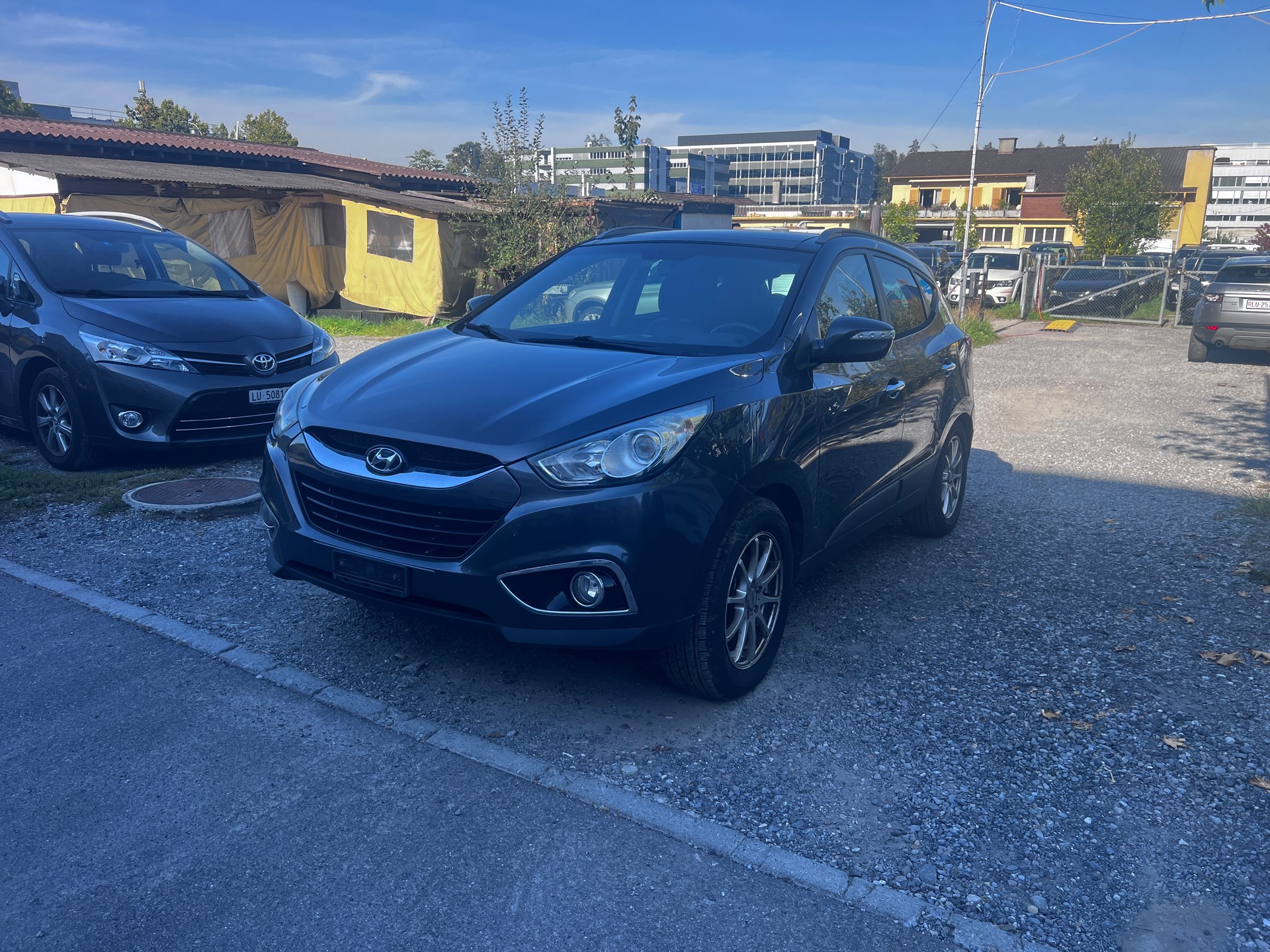 HYUNDAI iX 35 2.0 CRDi Premium 4WD Automatic-image-1