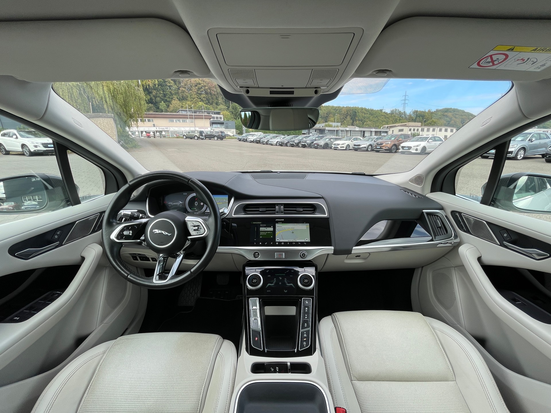 JAGUAR I-Pace EV400 SE AWD-image-7