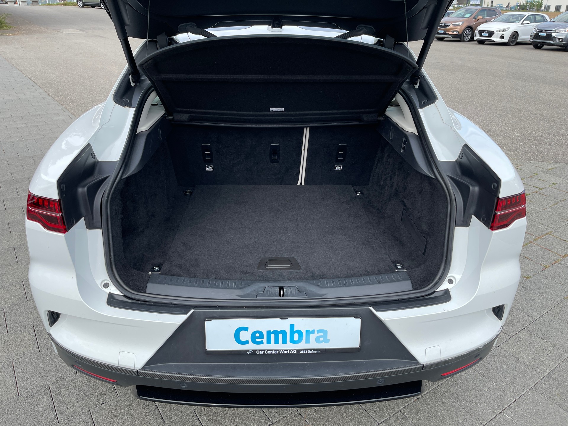 JAGUAR I-Pace EV400 SE AWD-image-13