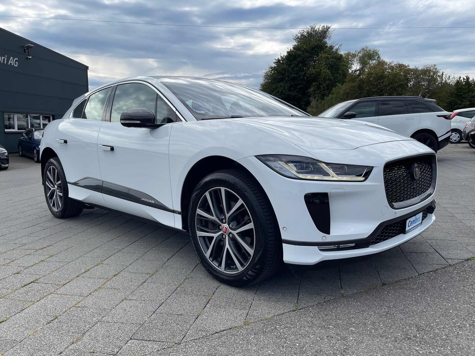 JAGUAR I-Pace EV400 SE AWD-image-4
