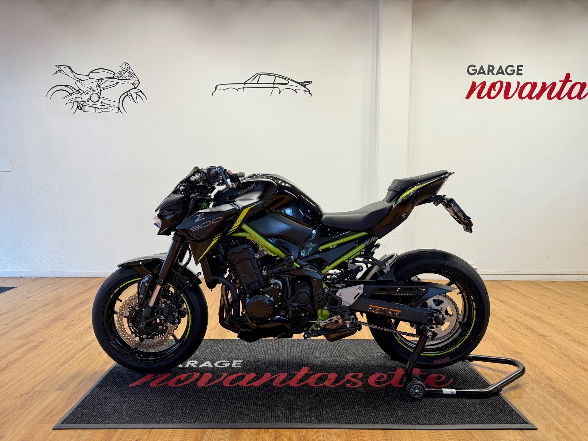 KAWASAKI Z 900 (35kW)-image-4