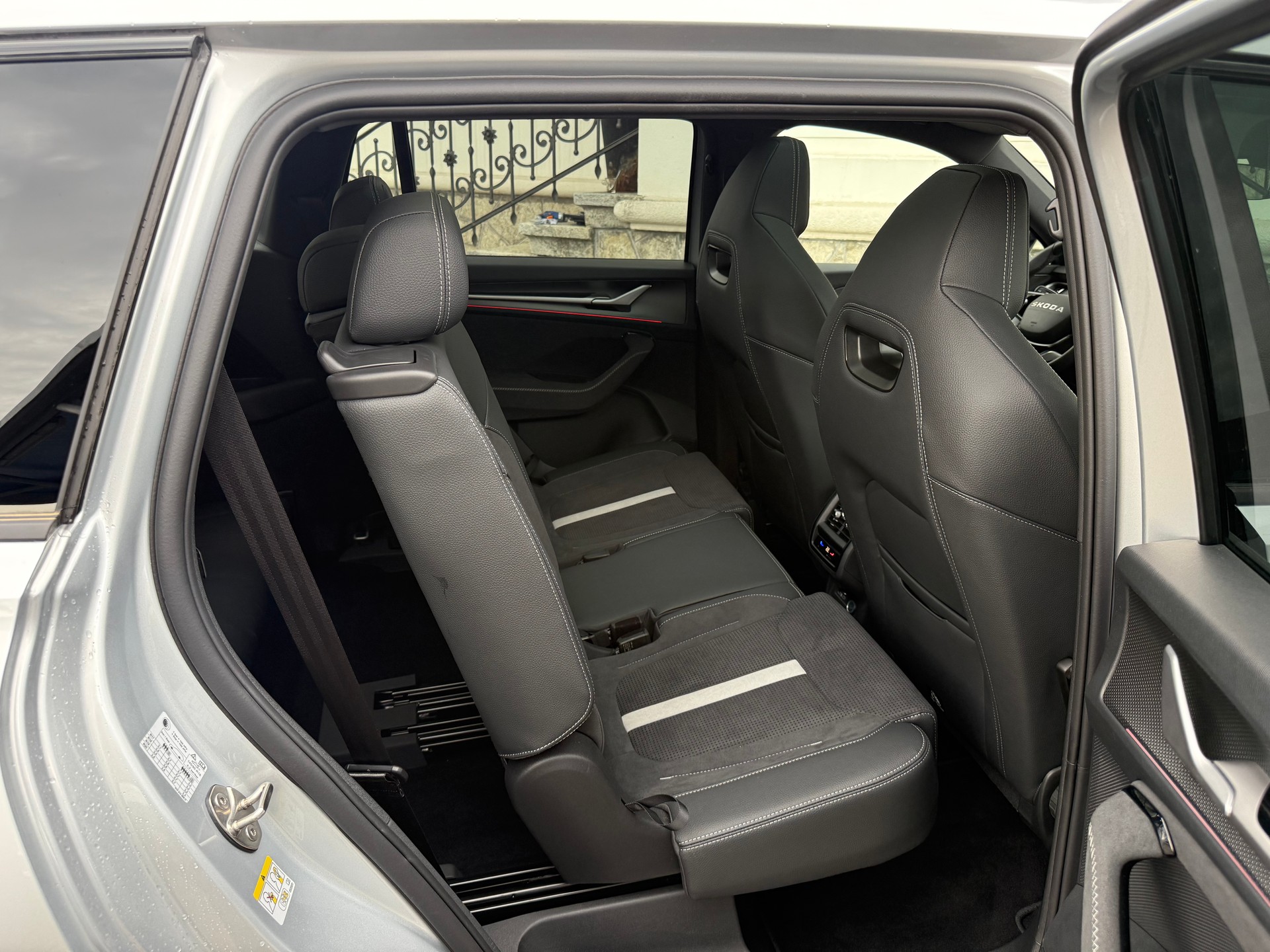SKODA Kodiaq 2.0 TSI SportLine 4x4 7 SITZER-image-16