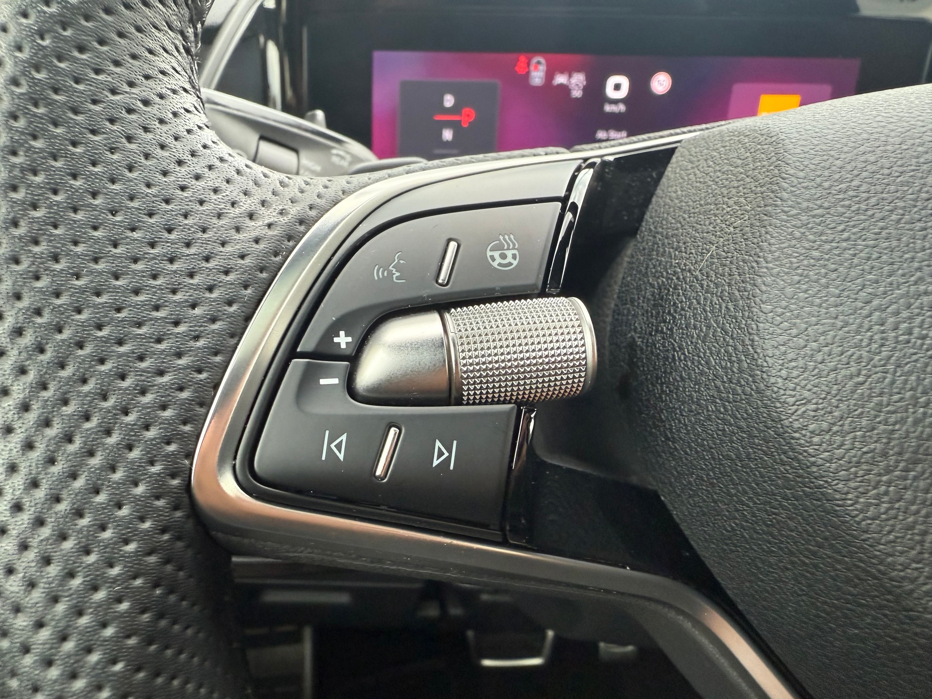 SKODA Kodiaq 2.0 TSI SportLine 4x4 7 SITZER-image-26
