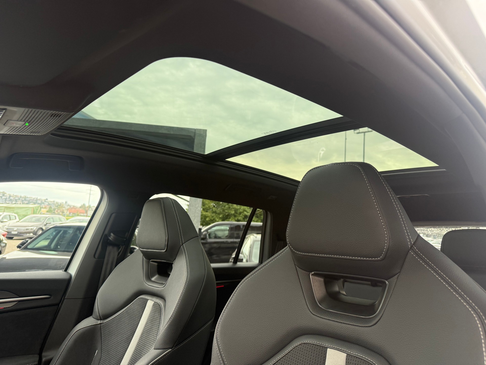 SKODA Kodiaq 2.0 TSI SportLine 4x4 7 SITZER-image-12
