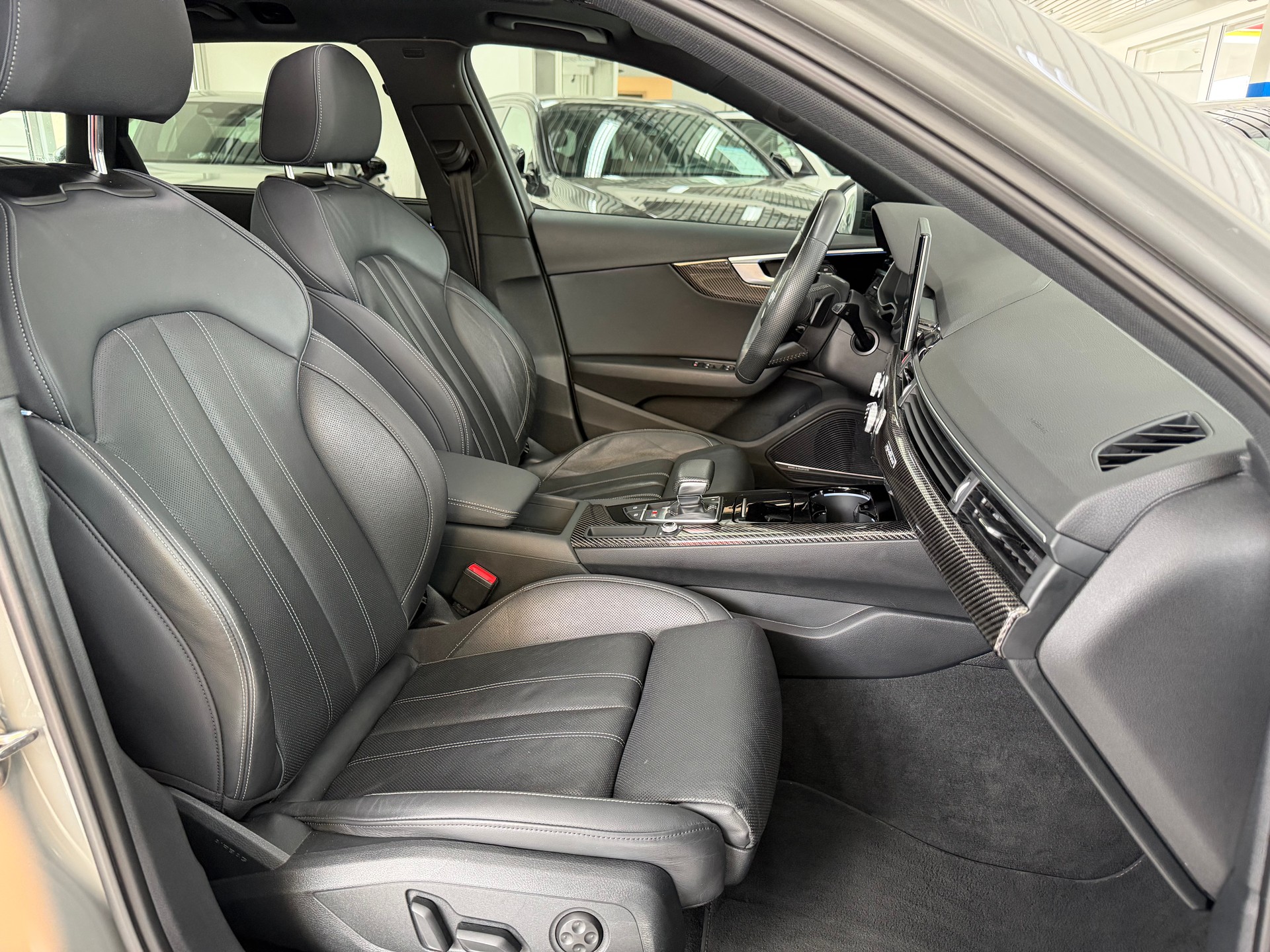 AUDI S4 Avant 3.0 TDI quattro tiptronic-image-21