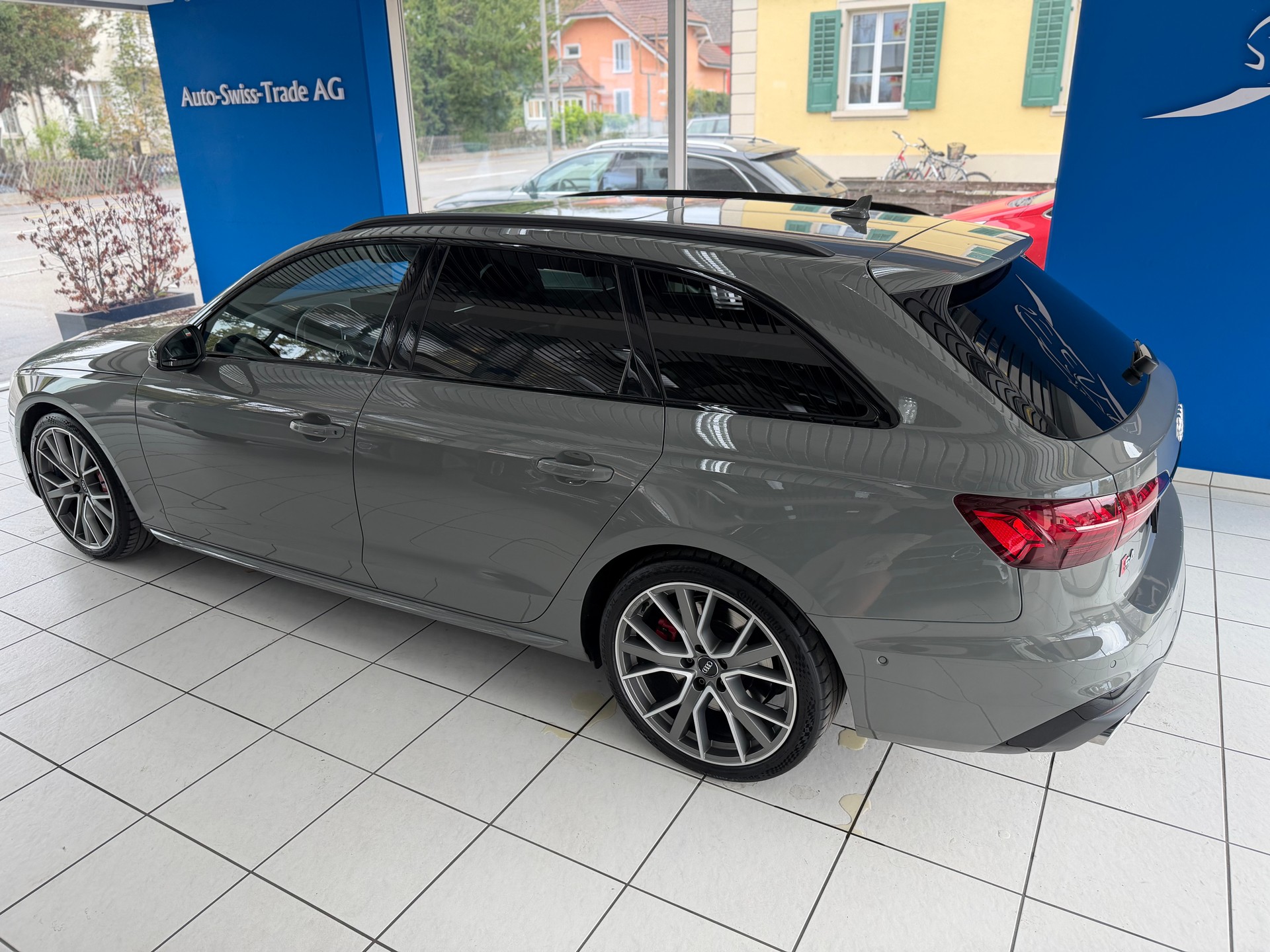 AUDI S4 Avant 3.0 TDI quattro tiptronic-image-12