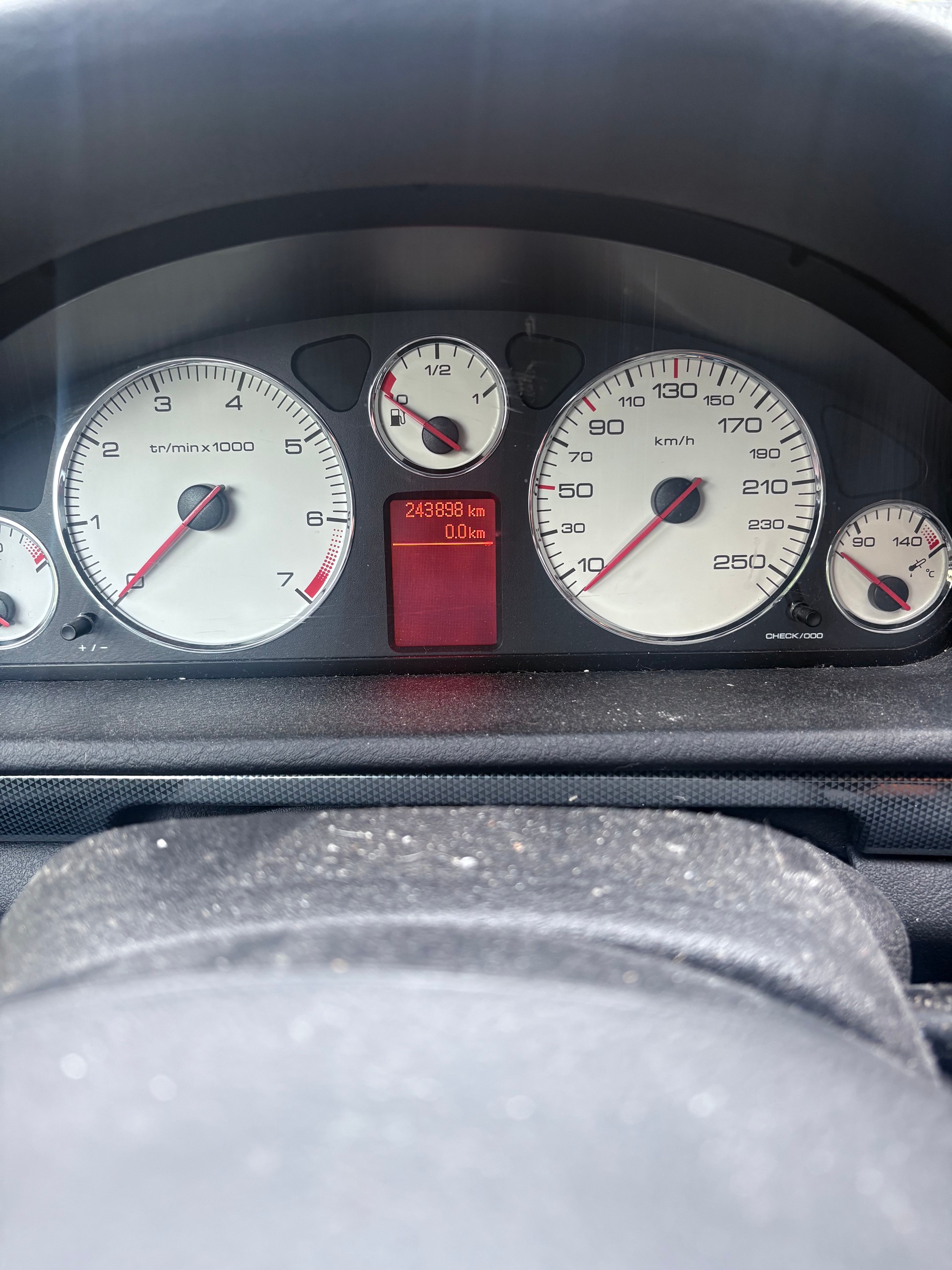 PEUGEOT 407 2.2 SV Executive-image-6