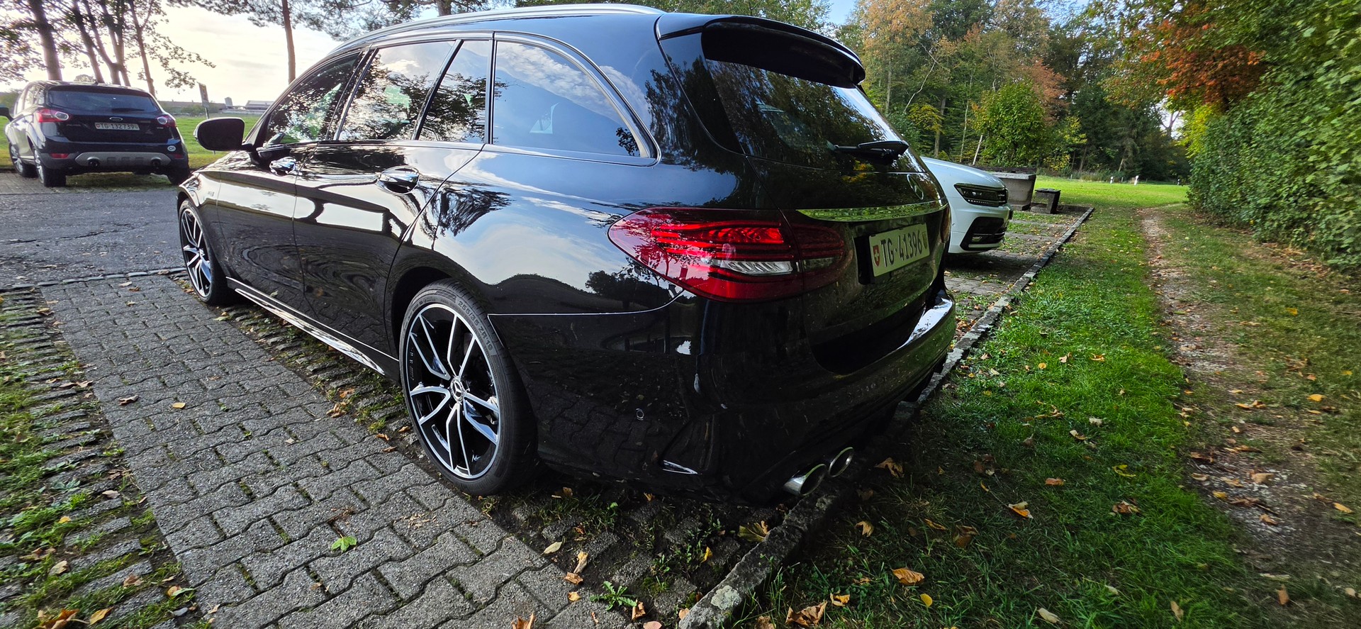 MERCEDES-BENZ C 43 AMG 4matic-image-5