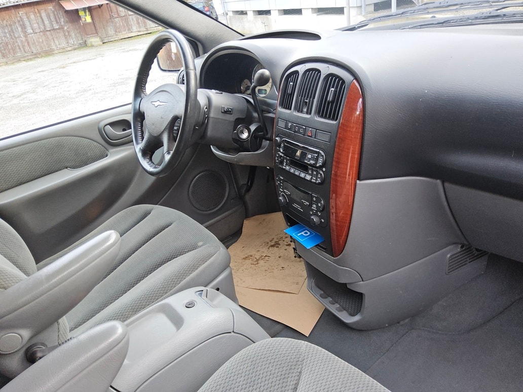 CHRYSLER Grand Voy. 2.8 CRD LX Automatic-image-15