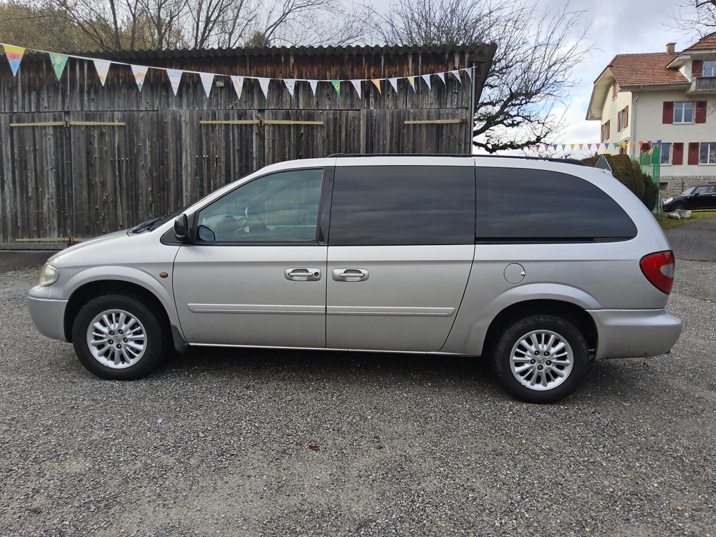 CHRYSLER Grand Voy. 2.8 CRD LX Automatic-image-4