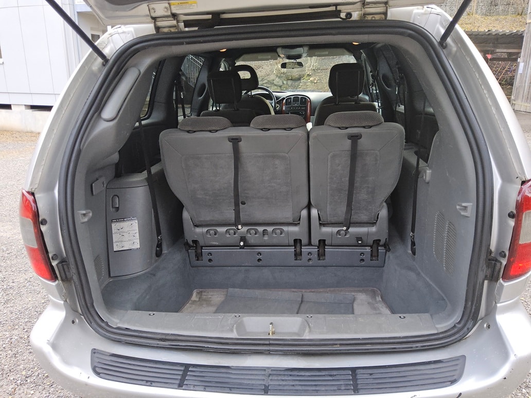 CHRYSLER Grand Voy. 2.8 CRD LX Automatic-image-14