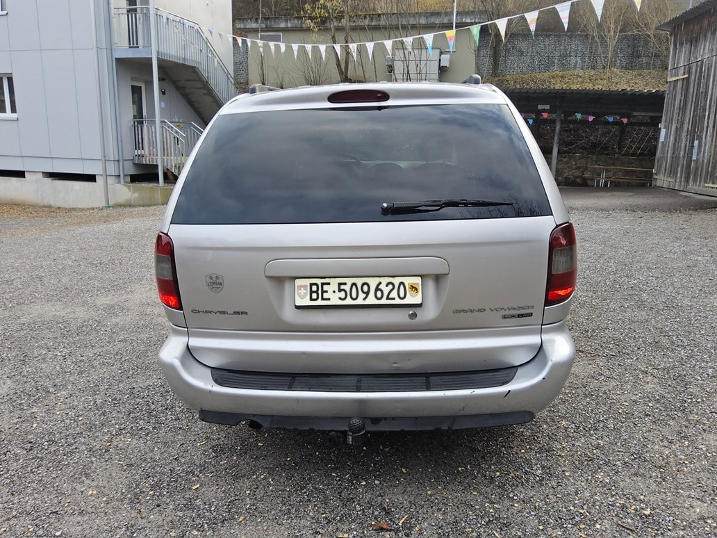 CHRYSLER Grand Voy. 2.8 CRD LX Automatic-image-6