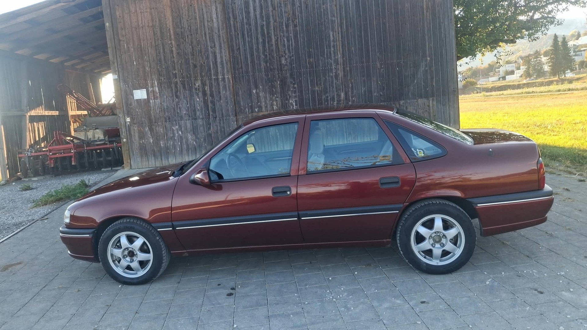 OPEL Vectra 2.5i V6 CDX-image-1