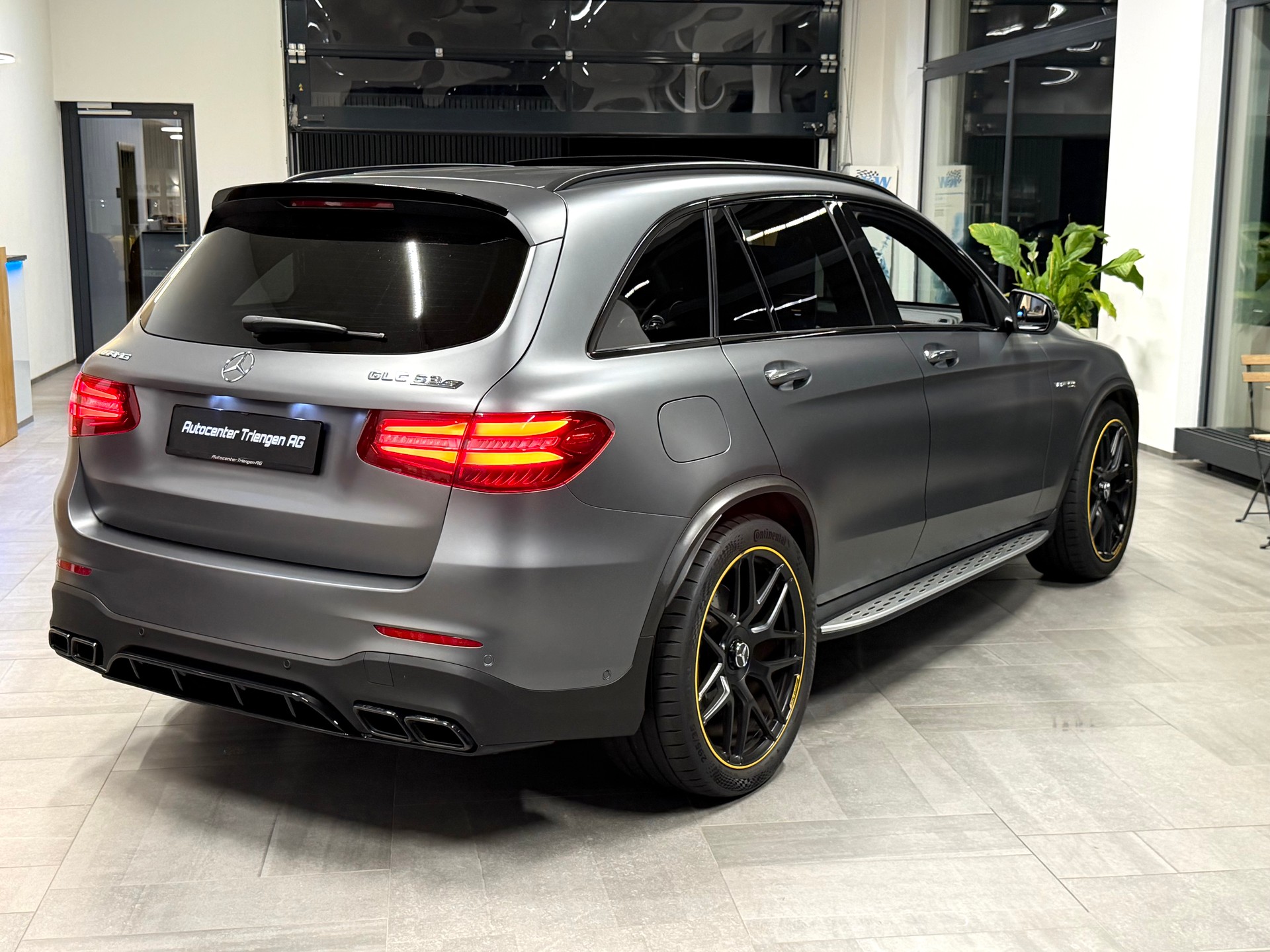 MERCEDES-BENZ GLC 63 S AMG Edition 1 4Matic+ 9G-Tronic-image-18