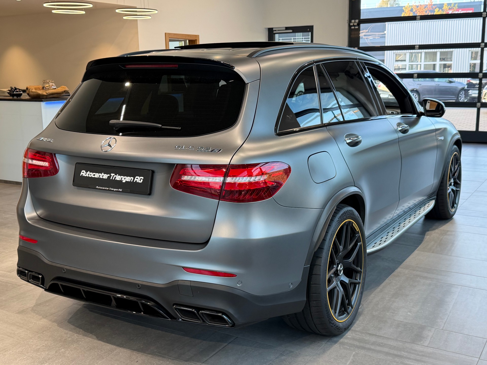 MERCEDES-BENZ GLC 63 S AMG Edition 1 4Matic+ 9G-Tronic-image-10