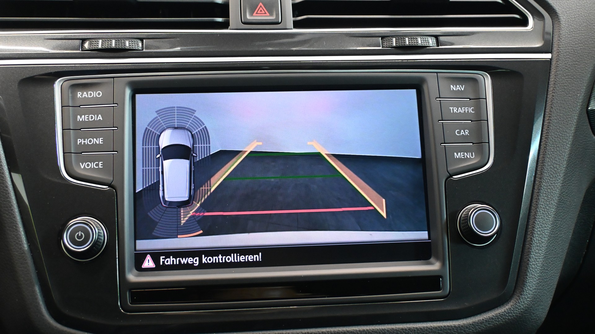 VW Tiguan 2.0 TDI SCR Highline4Motion DSG-image-8