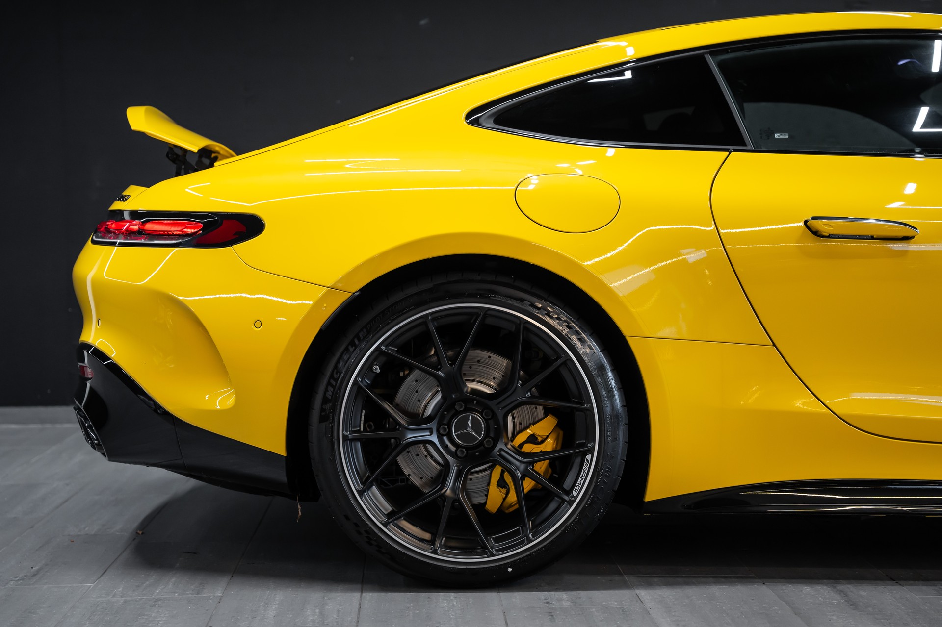 MERCEDES-BENZ AMG GT 63 4Matic+ Executive Edition / Garantie / Gratis Service / Carbon uvm,,-image-5