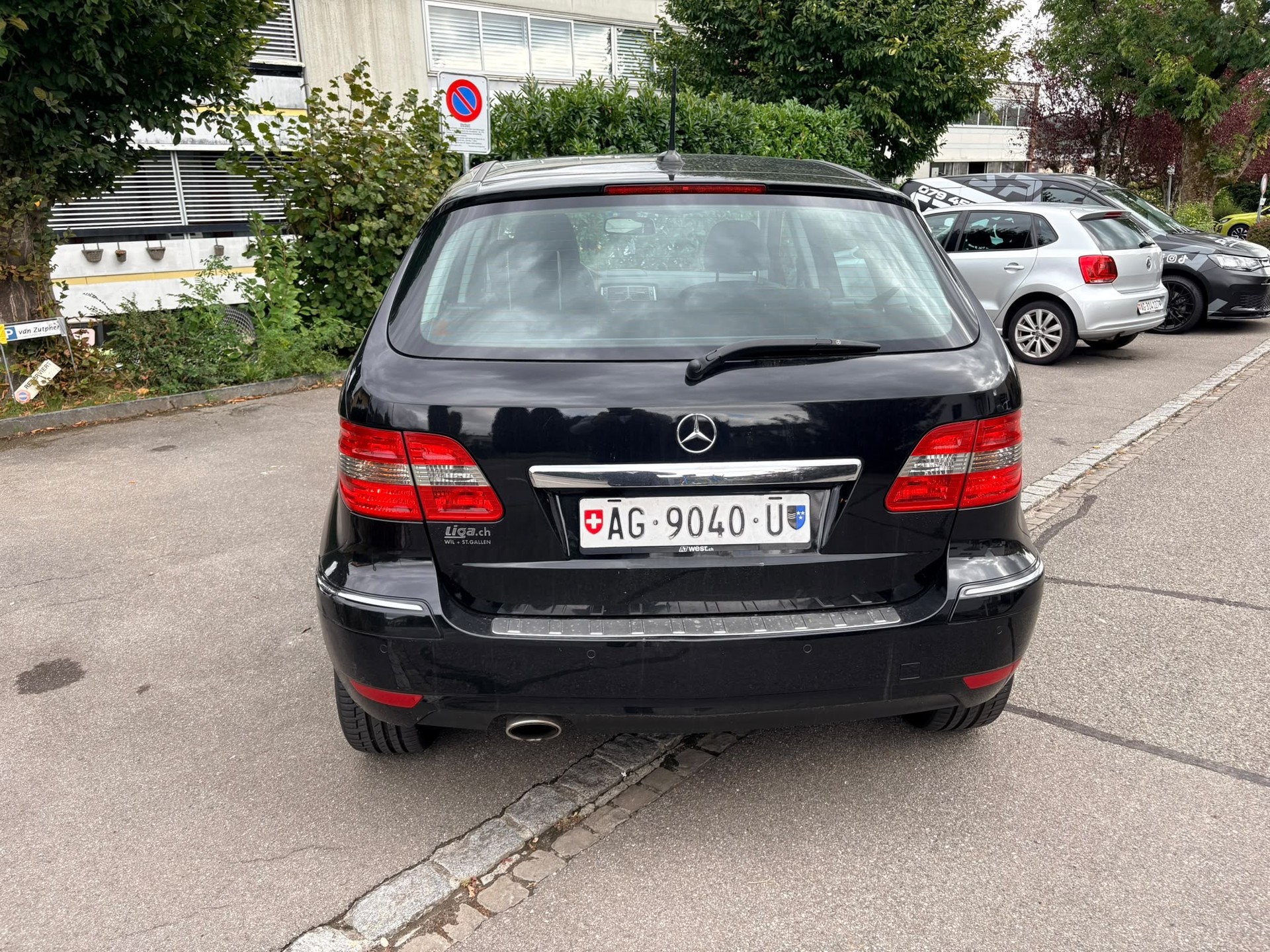 MERCEDES-BENZ B 180 Selection Autotronic-image-1