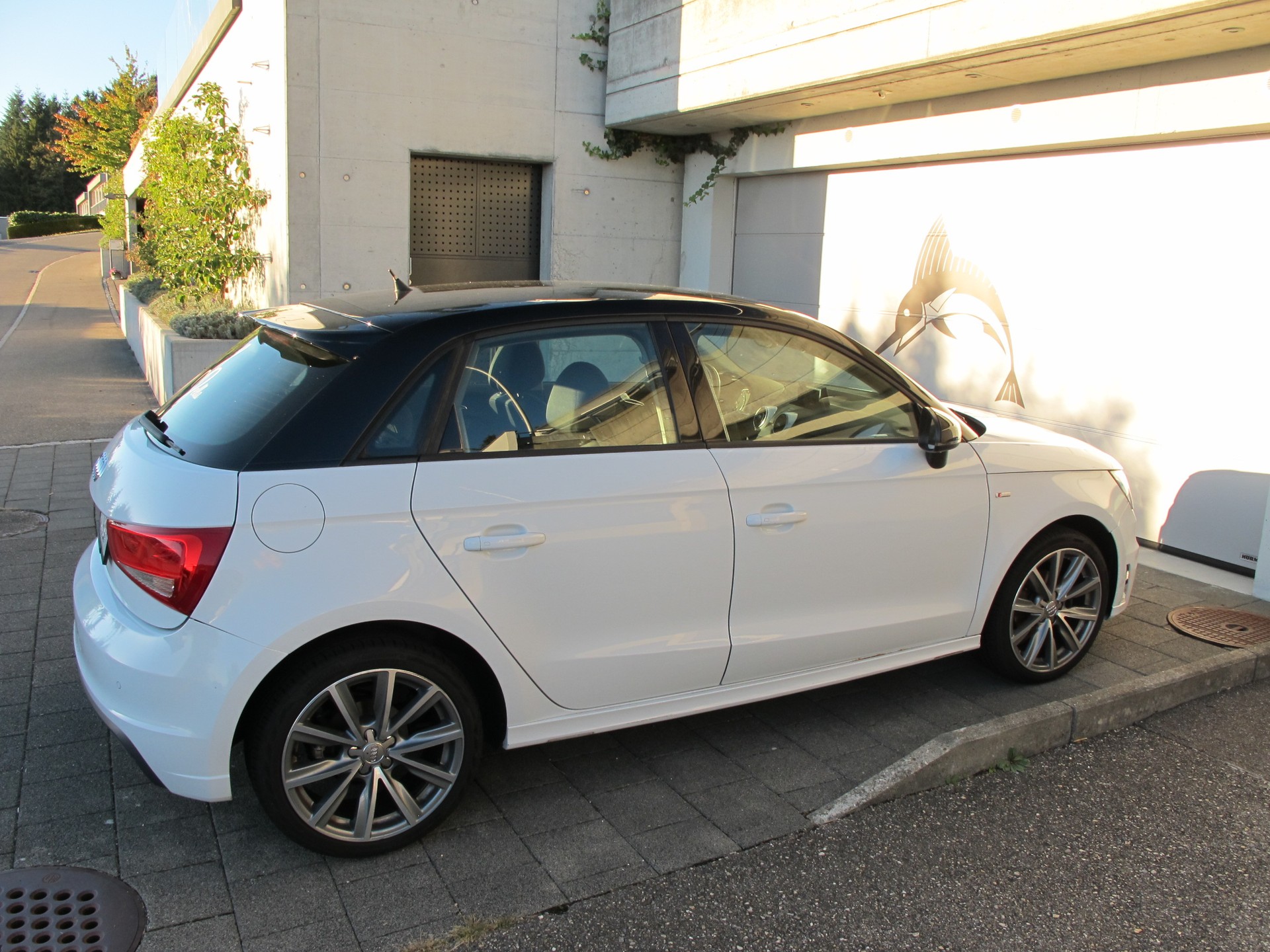 AUDI 1.2 TFSI Attraction-image-0