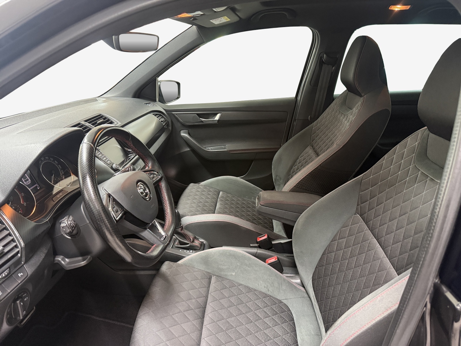 SKODA Fabia 1.0 TSI Monte Carlo DSG-image-7