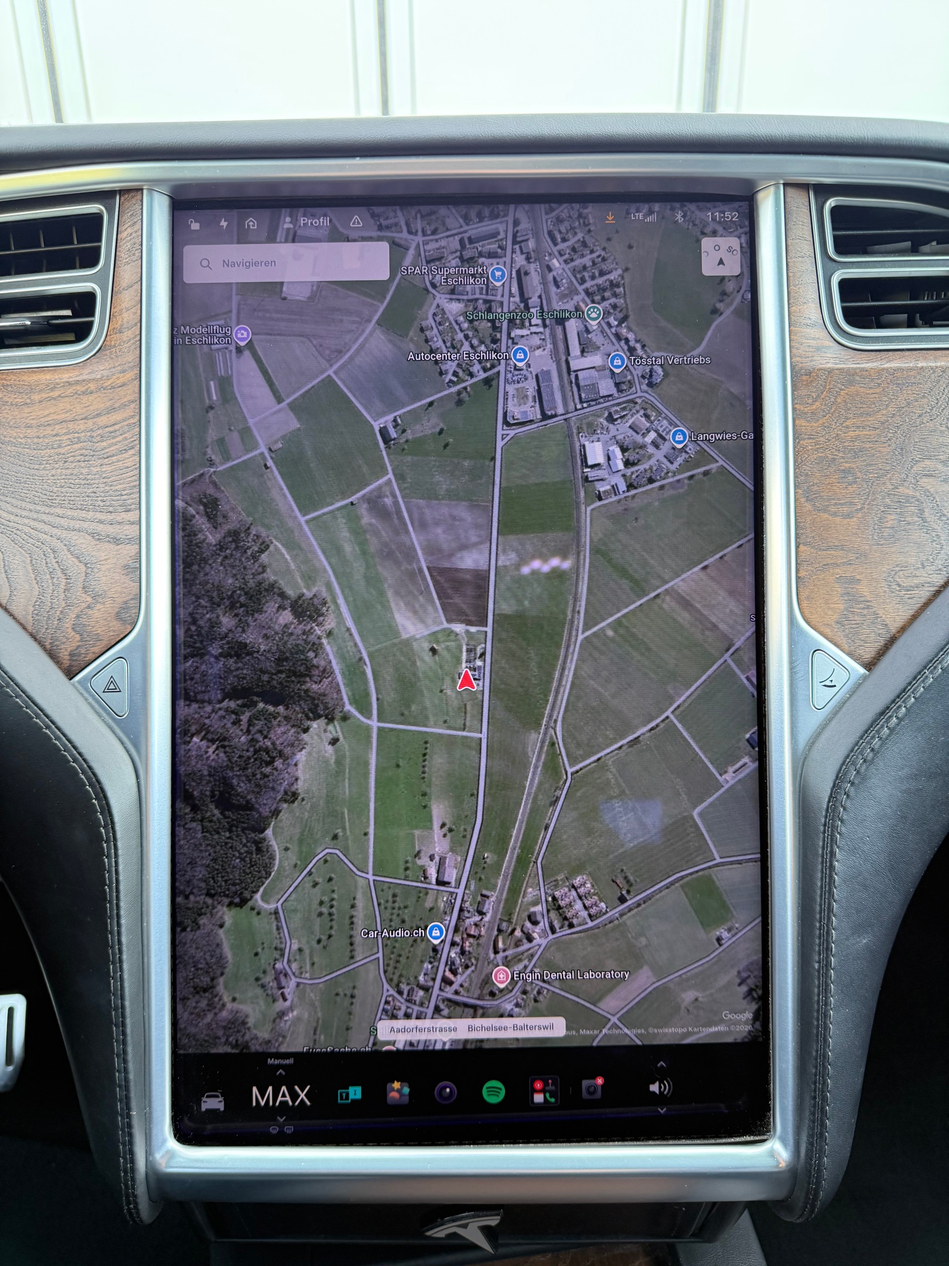 TESLA Model X 100 D-image-8