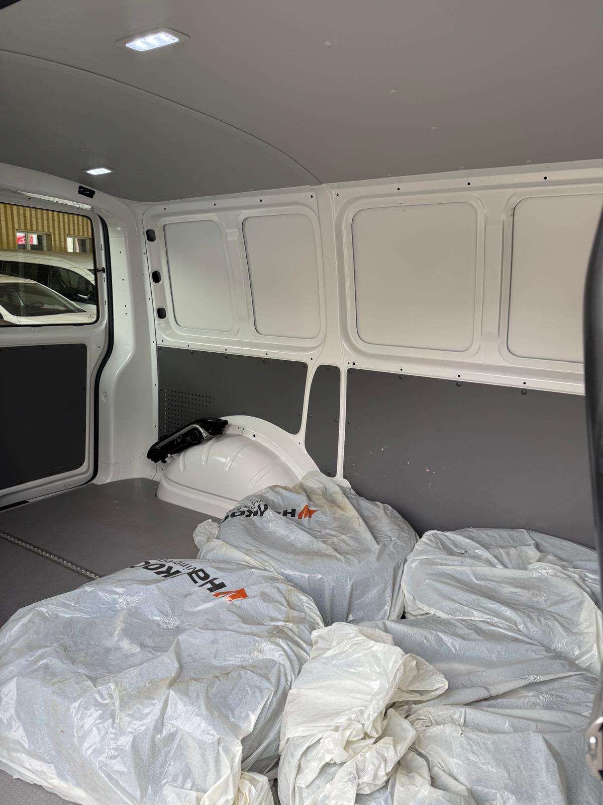 VW T6.1 2.0 TDI-image-5